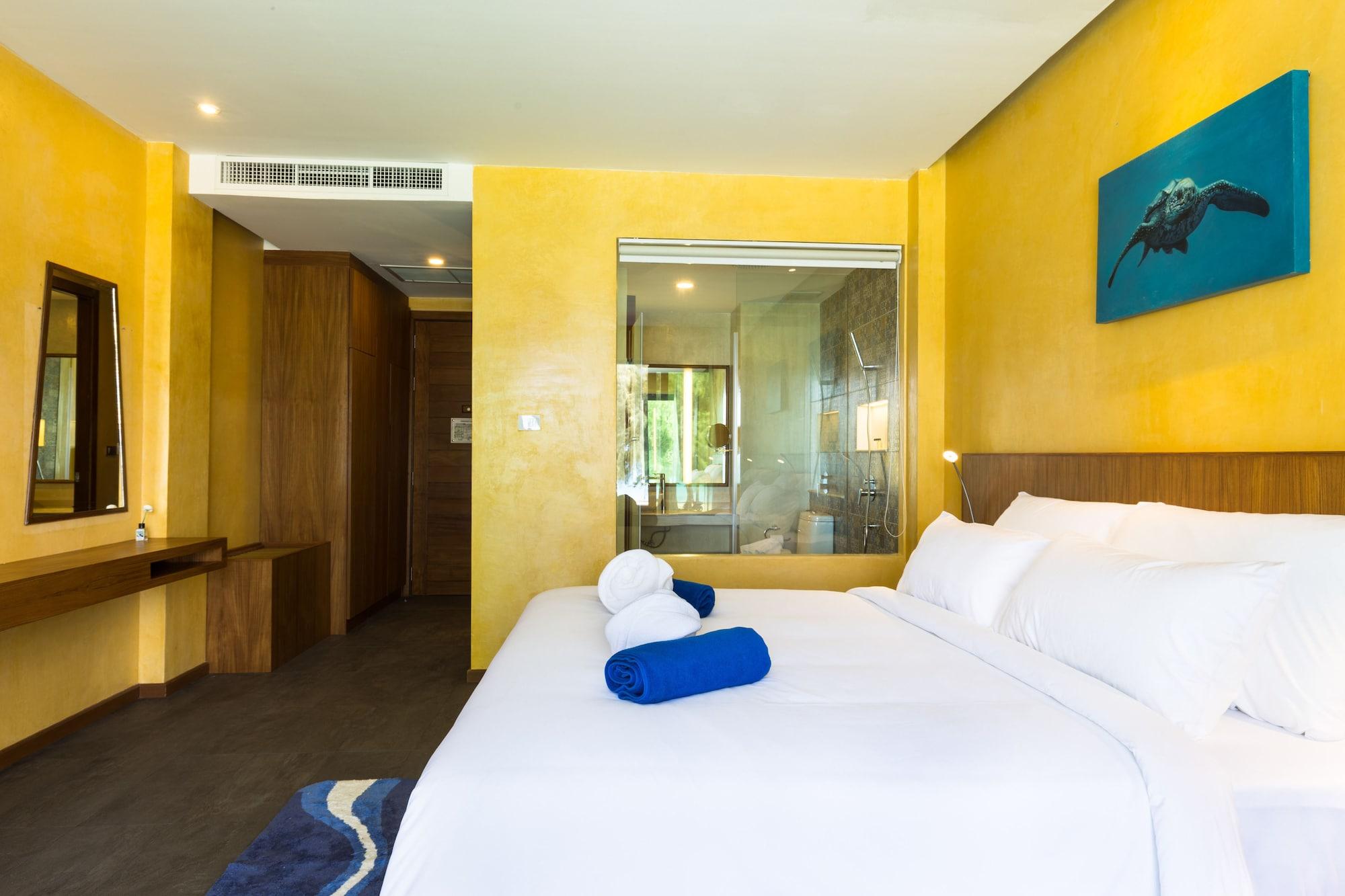 Coriacea Beachfront Boutique Phuket Resort - Sha Plus Maikhau-part Kültér fotó