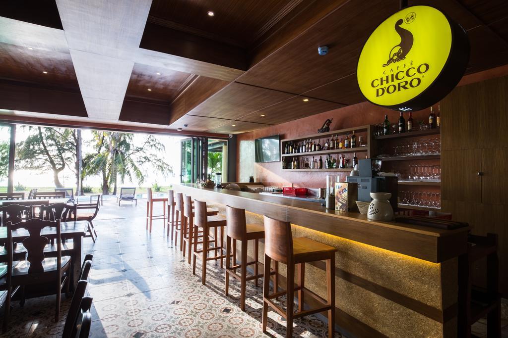Coriacea Beachfront Boutique Phuket Resort - Sha Plus Maikhau-part Kültér fotó