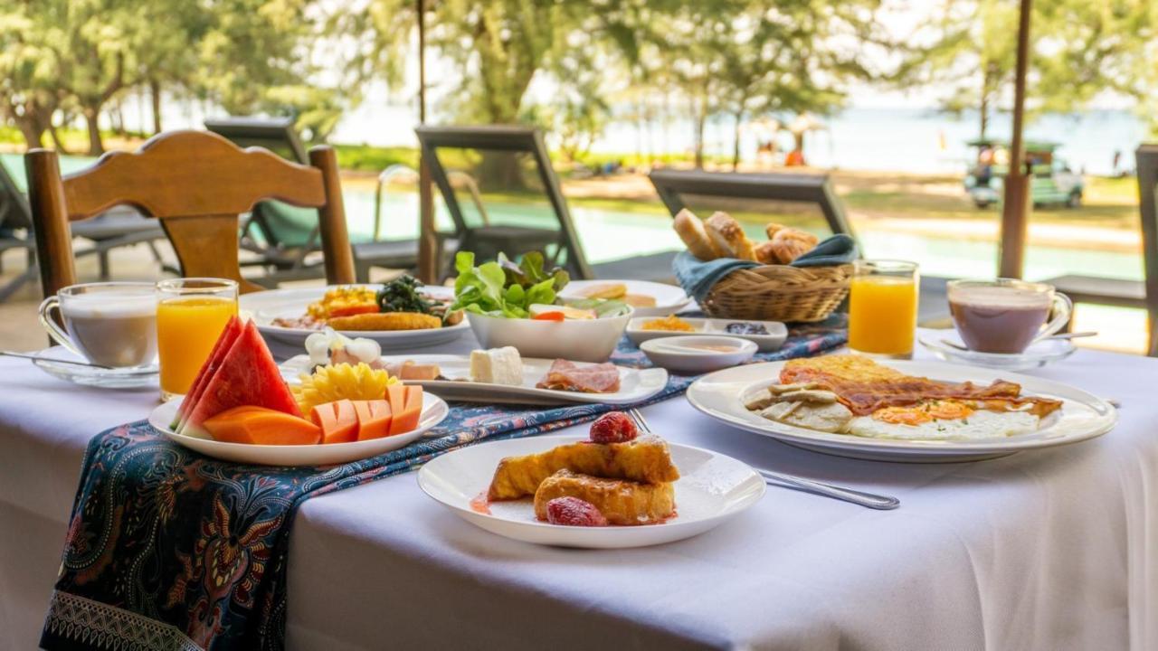 Coriacea Beachfront Boutique Phuket Resort - Sha Plus Maikhau-part Kültér fotó