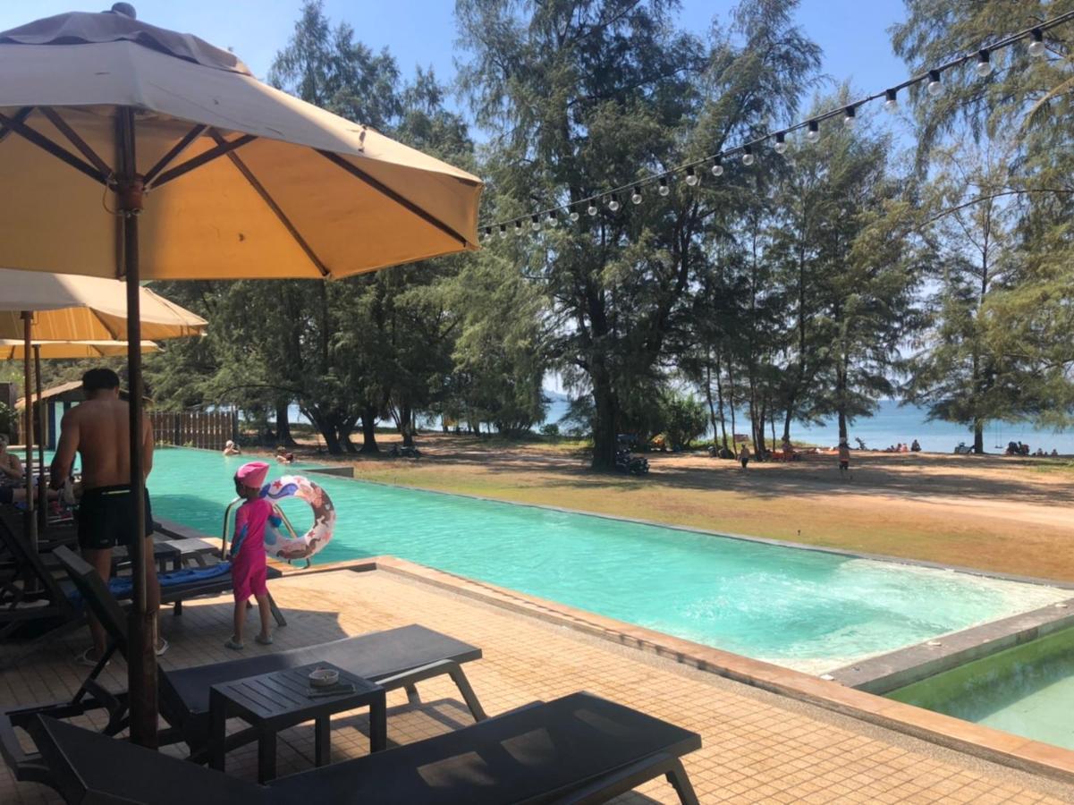 Coriacea Beachfront Boutique Phuket Resort - Sha Plus Maikhau-part Kültér fotó